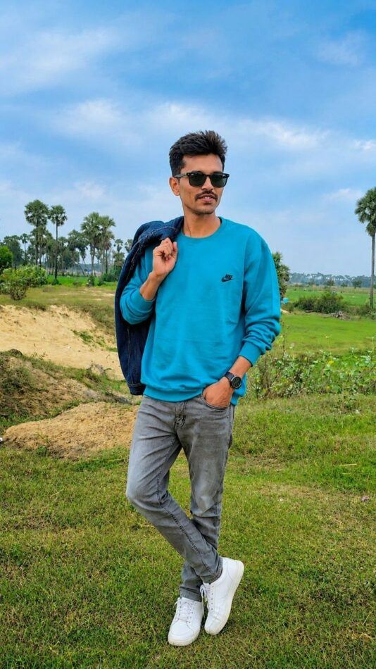 Nik Thakur 1