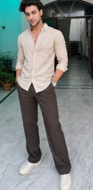 Shobhit 13
